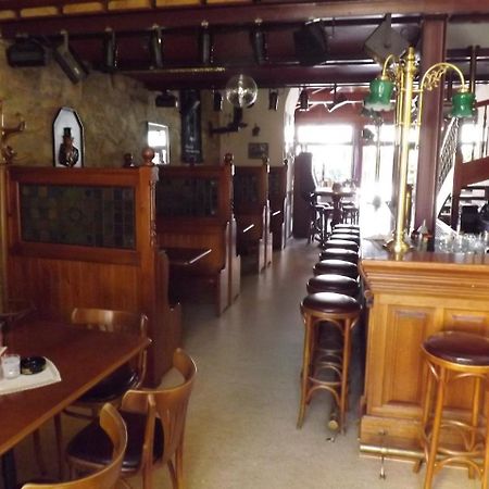 Hotel "Zur Sonne" Querfurt Екстериор снимка