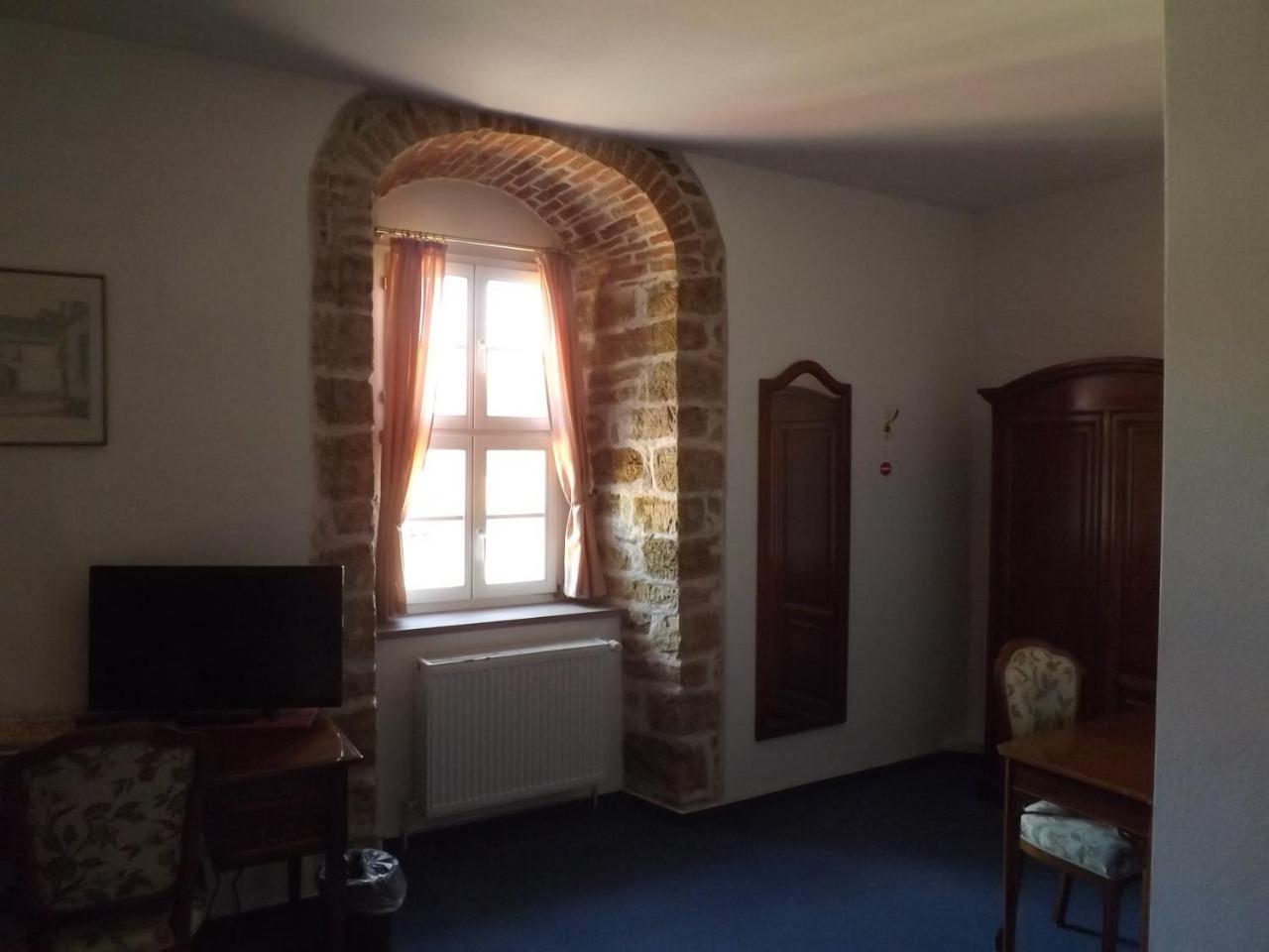 Hotel "Zur Sonne" Querfurt Екстериор снимка